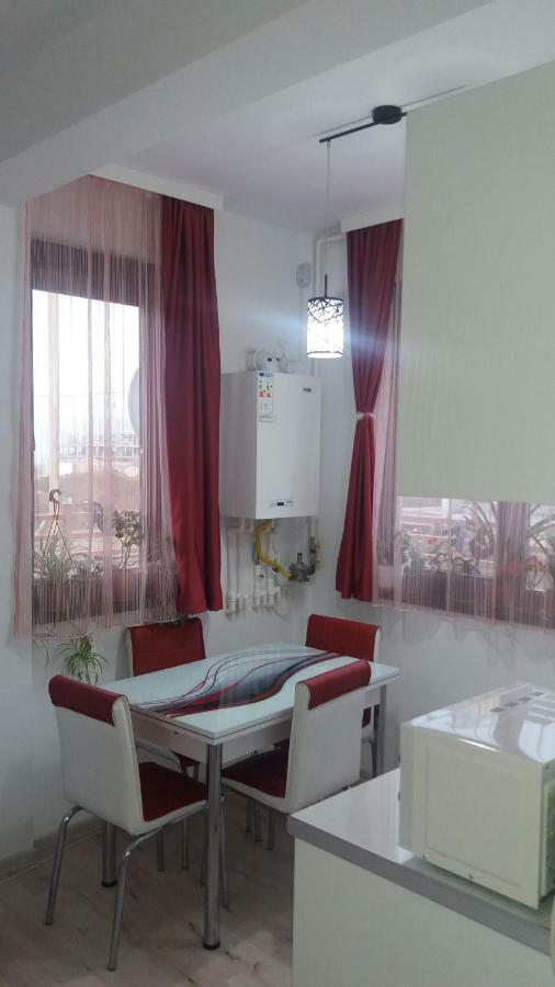 Apartament One Kazeboo Năvodari Екстериор снимка